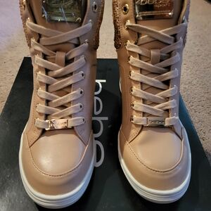 BEBE sport hidden wedge
